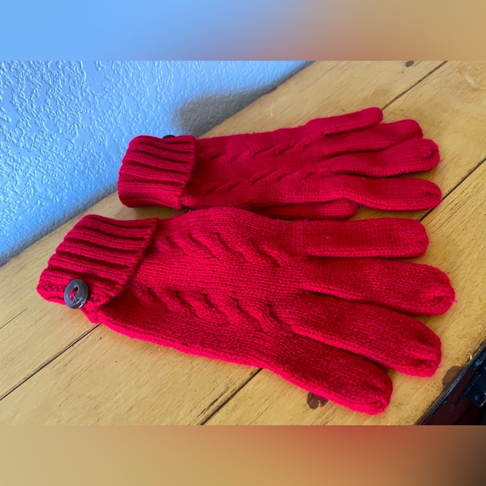 Like New Red Gloves Mittens